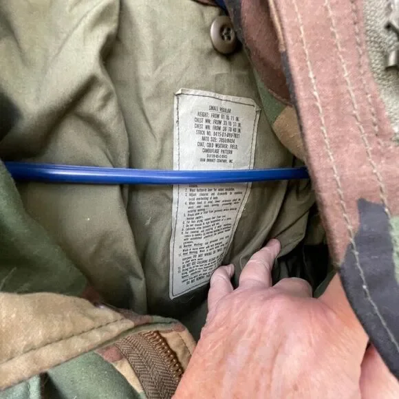 Camo Military lined jacket. Men’s size S . - Picture 6 of 8